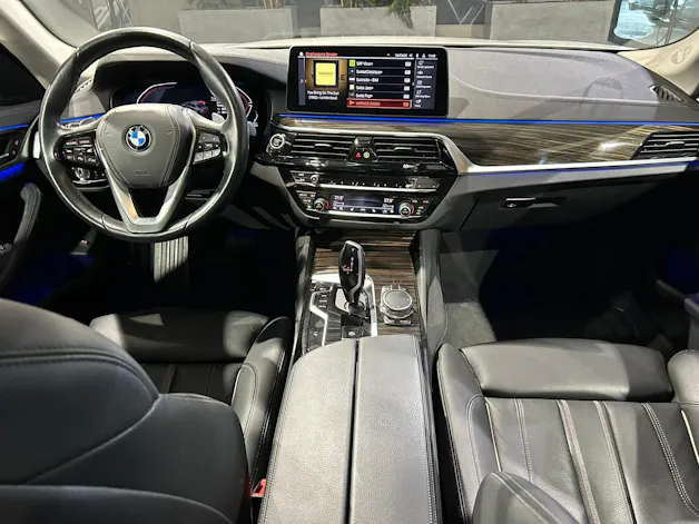 BMW 520d xDrive 48V Luxury Line Steptronic