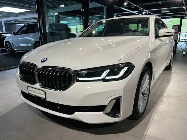 BMW 520d xDrive 48V Luxury Line Steptronic