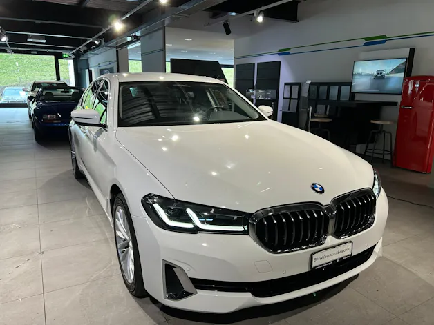 BMW 520d xDrive 48V Luxury Line Steptronic