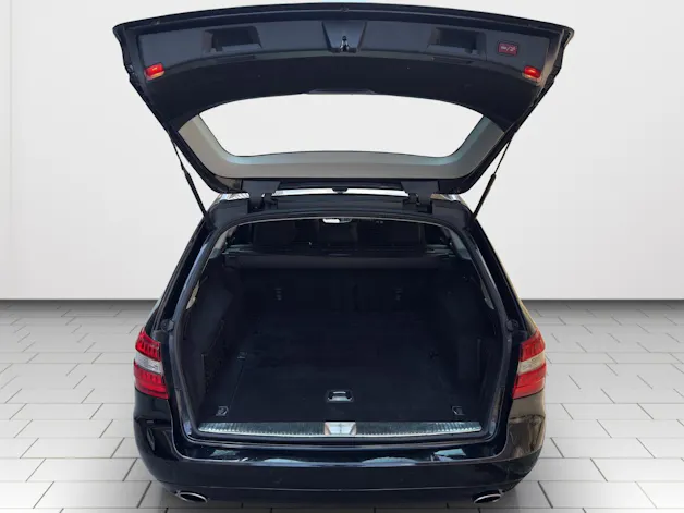Mercedes-Benz E 350 CDI BlueEfficiency 4Matic 7G-Tronic
