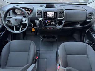 Peugeot Boxer 2.2 HDI 335 L3H2 EAT8