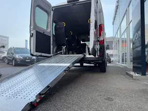 Peugeot Boxer 2.2 HDI 335 L3H2 EAT8