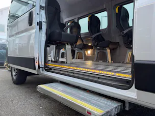 Peugeot Boxer 2.2 HDI 335 L3H2 EAT8