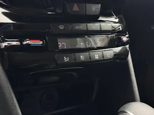 Peugeot 2008 1.2 PureTech Allure EAT6