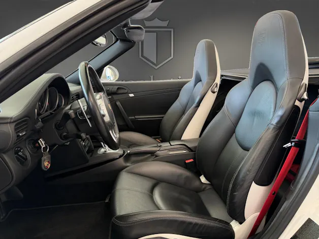 Porsche 911 Carrera 4 S PDK