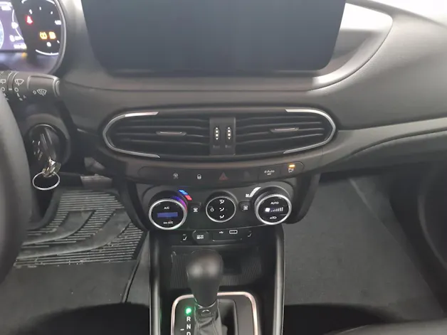 Fiat Tipo Hybrid 1.5 Swiss Edition Cross