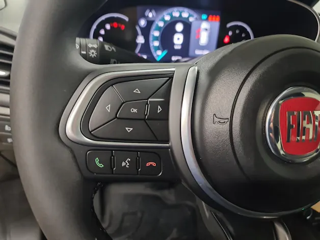 Fiat Tipo Hybrid 1.5 Swiss Edition Cross