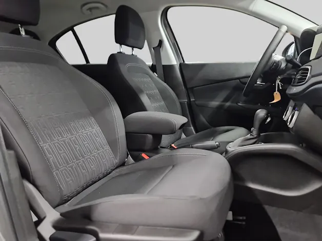Fiat Tipo Hybrid 1.5 Swiss Edition Cross