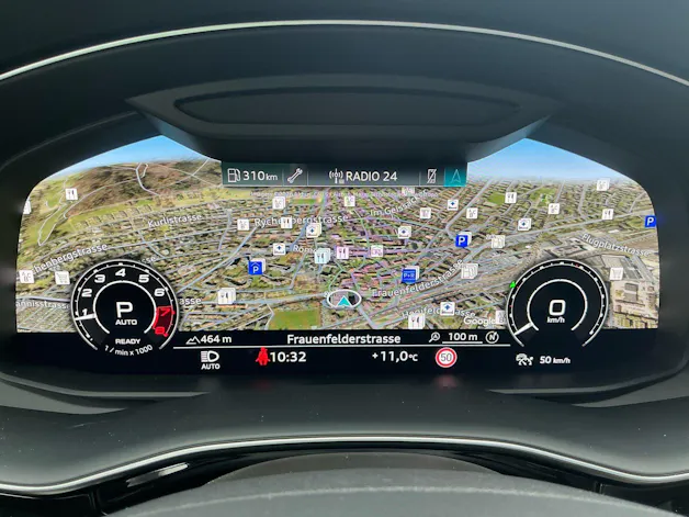 Audi RS Q8 4.0 TFSI QUATTRO *** KERAMIK BREMSEN & 5 JAHRE AUD WERKSGARANTIE ***