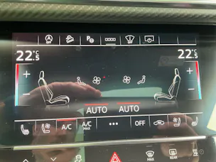 Audi RS Q8 4.0 TFSI QUATTRO *** KERAMIK BREMSEN & 5 JAHRE AUD WERKSGARANTIE ***