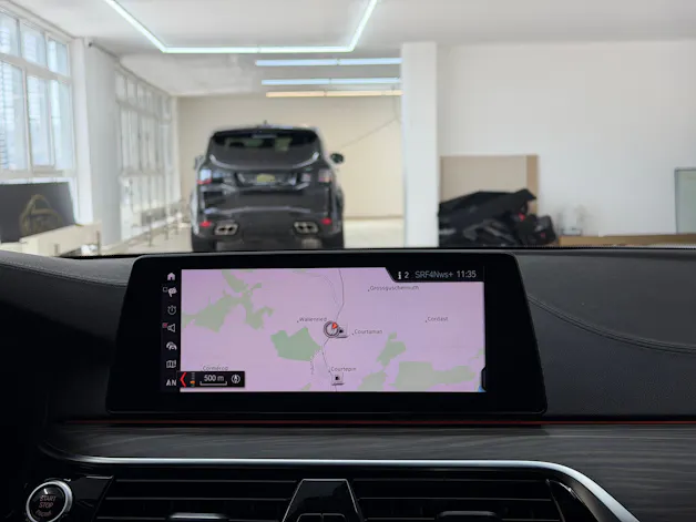 BMW 540i xDrive Touring Luxury Line Steptronic