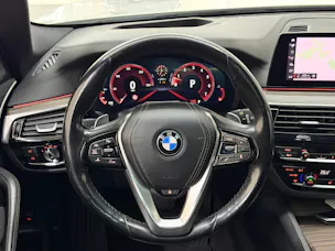 BMW 540i xDrive Touring Luxury Line Steptronic