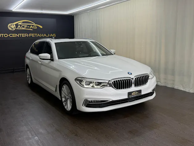 BMW 540i xDrive Touring Luxury Line Steptronic
