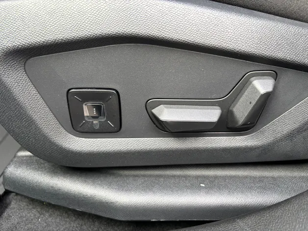 Jeep Compass Elektro 74kWh First Edition