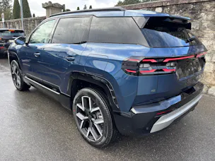Jeep Compass Elektro 74kWh First Edition