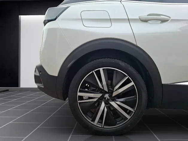 Peugeot 3008 300e Hybrid4 GT P