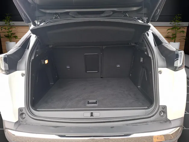 Peugeot 3008 300e Hybrid4 GT P