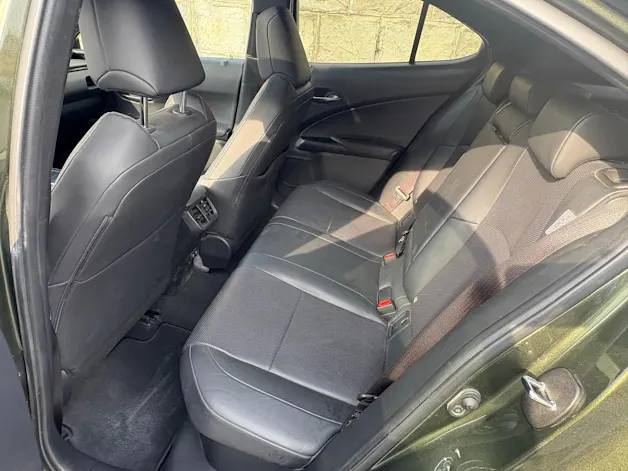 Lexus UX 250h Comfort AWD Automatic