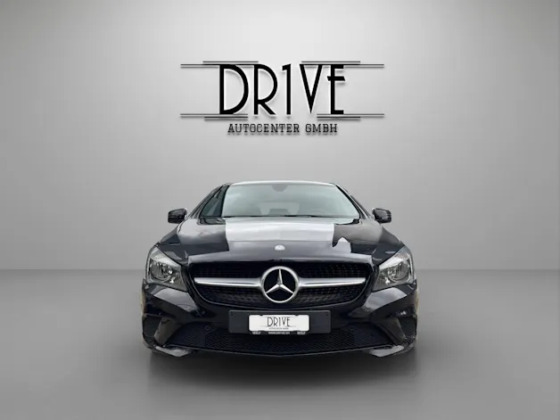 Mercedes-Benz CLA 200 Urban 7G-DCT