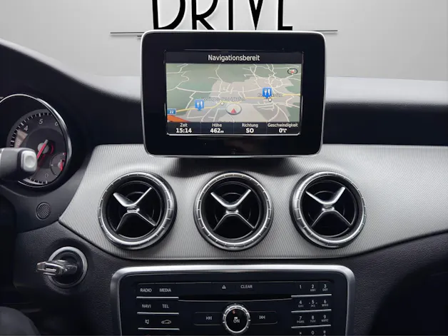 Mercedes-Benz CLA 200 Urban 7G-DCT