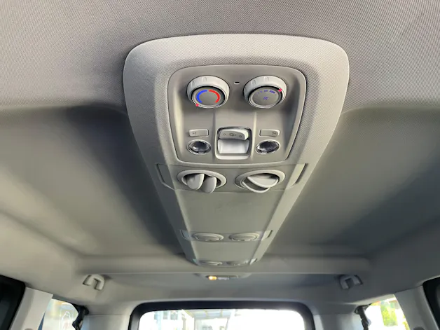 Peugeot Traveller 2.0 BlueHDi Business Standard EAT8