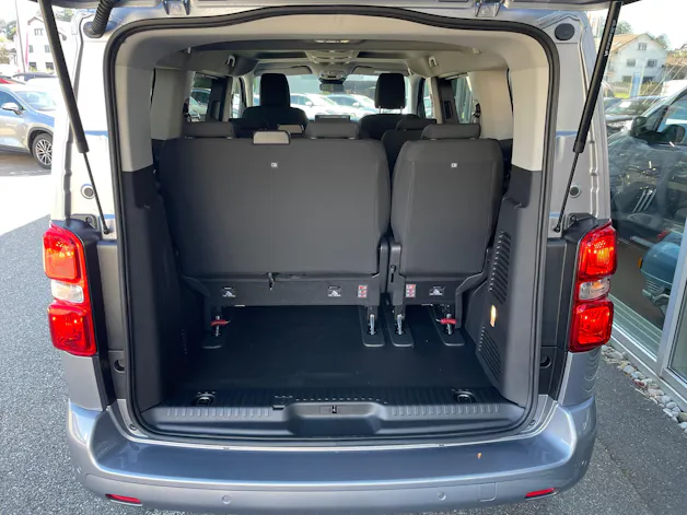 Peugeot Traveller 2.0 BlueHDi Business Standard EAT8
