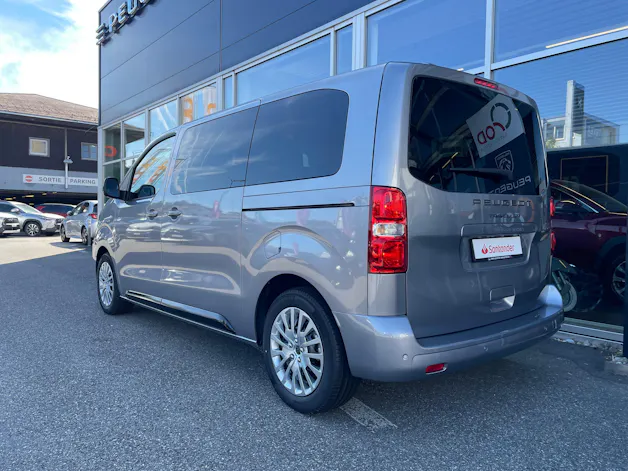 Peugeot Traveller 2.0 BlueHDi Business Standard EAT8