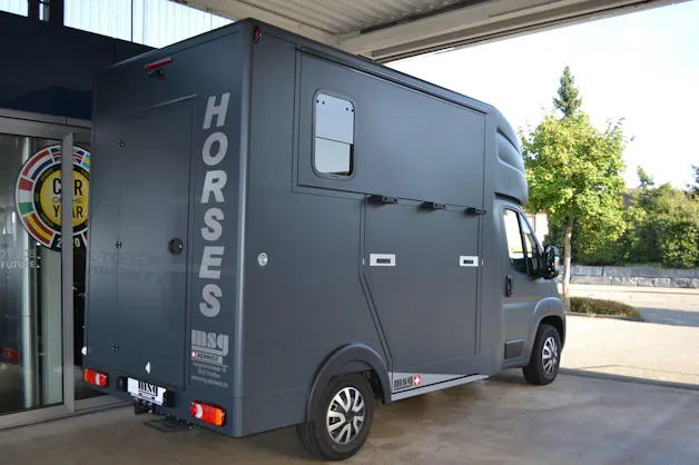 Peugeot Pferdetransport MSG Superlight Plus