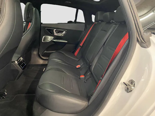 Mercedes-Benz EQE 43 AMG 4MATIC