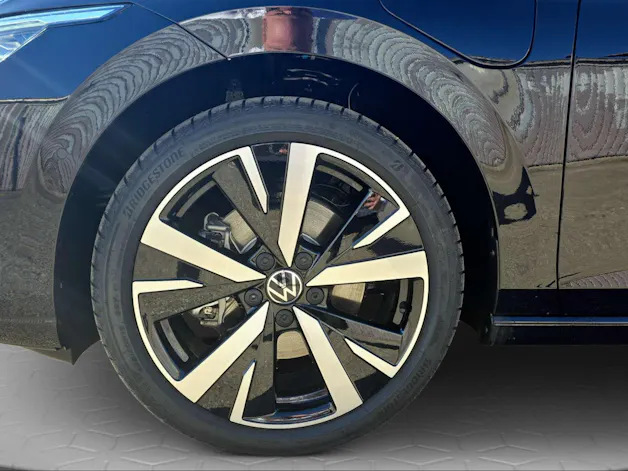 VW Golf 1.5 TSI PHEV Style