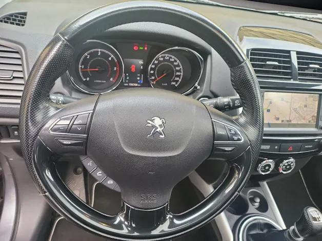 Peugeot 4008 1.8 HDi Allure 4WD
