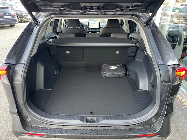 Toyota RAV-4 2.5 HSD Trend e-CVT 4WD