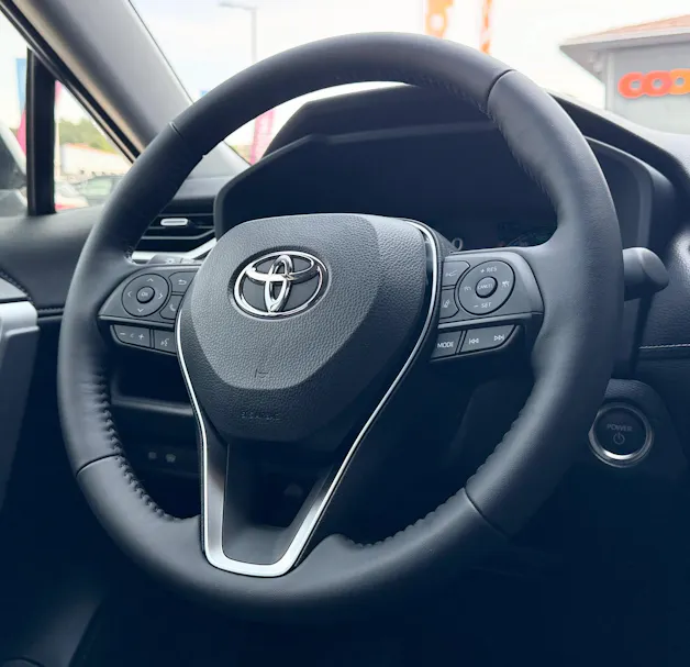 Toyota RAV-4 2.5 HSD Trend e-CVT 4WD