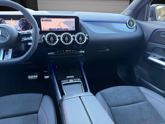Mercedes-Benz GLA 220 4Matic 8G-DCT
