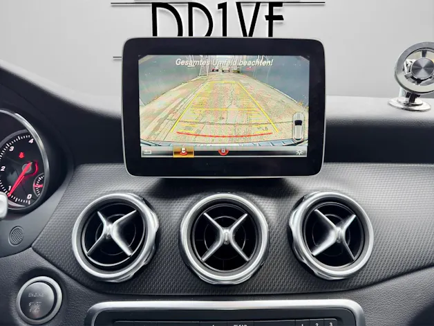 Mercedes-Benz GLA 200 d Swiss Star Edition Style 4Matic 7G-DCT