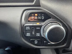 DODGE Ram 1500 3.6 V6 4x4 Bighorn 305PS / 3.4T AHK