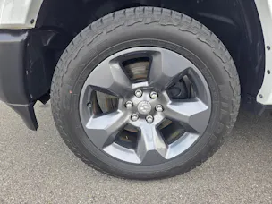 DODGE Ram 1500 3.6 V6 4x4 Bighorn 305PS / 3.4T AHK
