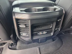 DODGE Ram 1500 3.6 V6 4x4 Bighorn 305PS / 3.4T AHK