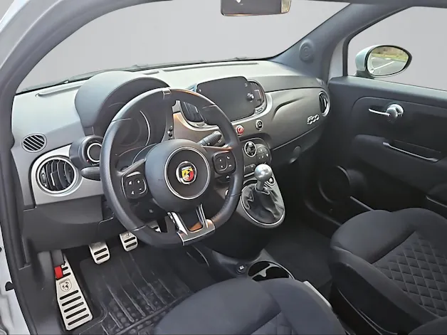 Fiat 595 1.4 16V Turbo Abarth 595