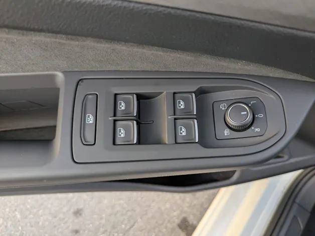 VW Golf 1.5 TSI PHEV Life