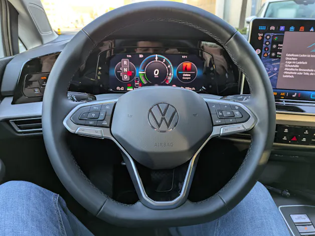 VW Golf 1.5 TSI PHEV Life