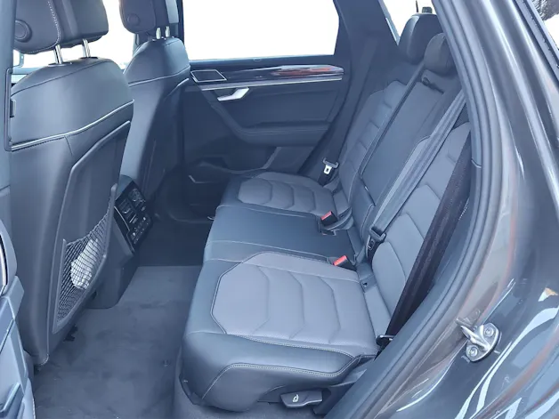 VW Touareg 3.0 TDI R-Line Final Edition Tiptronic