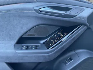 Audi A6 Avant e-tron quattro