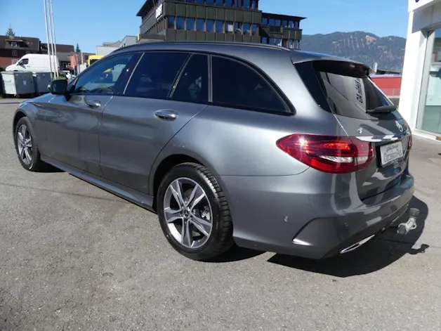 Mercedes-Benz C 220 d AMG Line 4Matic 9G-Tronic