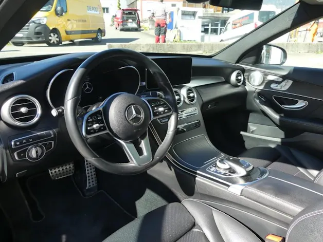 Mercedes-Benz C 220 d AMG Line 4Matic 9G-Tronic