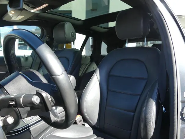 Mercedes-Benz C 220 d AMG Line 4Matic 9G-Tronic