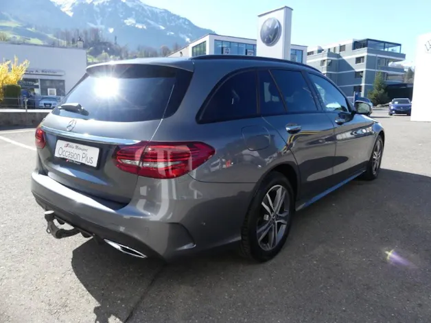 Mercedes-Benz C 220 d AMG Line 4Matic 9G-Tronic