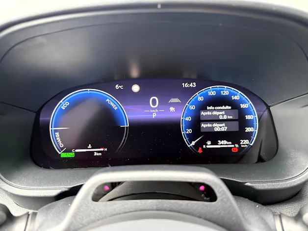 Toyota Yaris Cross 1.5 Premium AWDi e-CVT