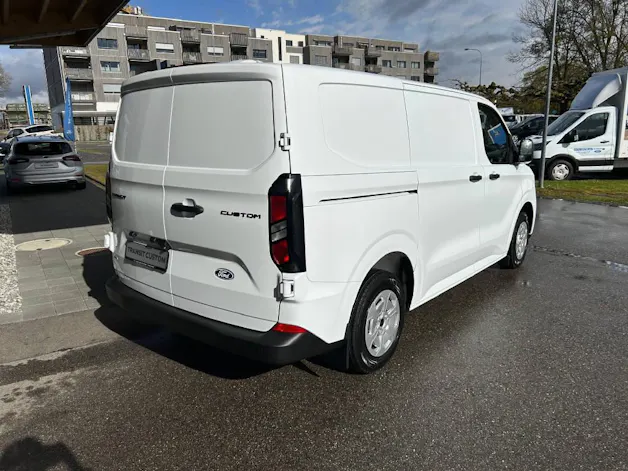 Ford Transit Custom Van 320 L1 2.5 Duratec 233 Trend PHEV