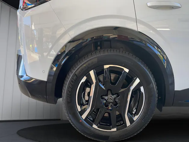 Peugeot 3008 NEW 73kWh GT